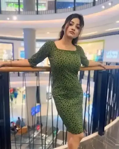 Call Girl Service in Zira
