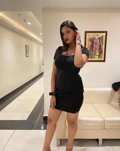 Escorts Zira