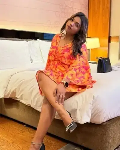 Escorts In Zira